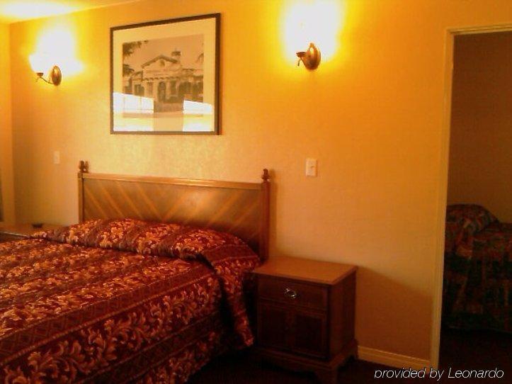 אל מונטה Aqua Inn Motel מראה חיצוני תמונה