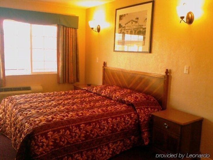 אל מונטה Aqua Inn Motel מראה חיצוני תמונה